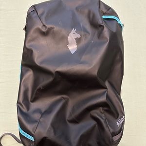 Allow 35L pack back from Cotopaxi
